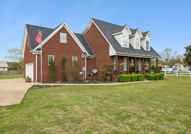 Photo 1 of Single family home for sale at 6012 Worthington Rd, Columbia, TN 38401 | MLS# 3513537 | Listing updated on 2026-08-20