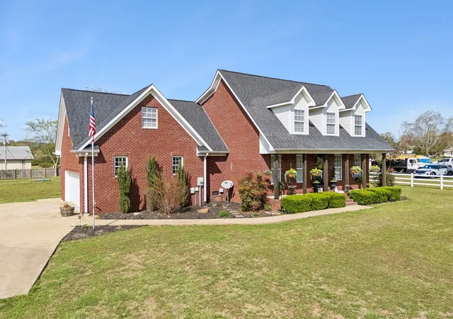Photo 4 of Single family home for sale at 6012 Worthington Rd, Columbia, TN 38401 | MLS# 3513537 | Listing updated on 2026-08-20