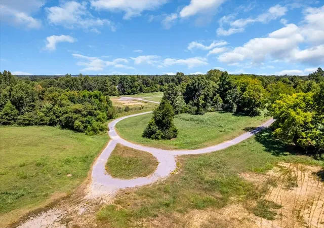 2nd image of 1515 Wilson Ave, Tullahoma, TN 37388 | MLS# 3519304
