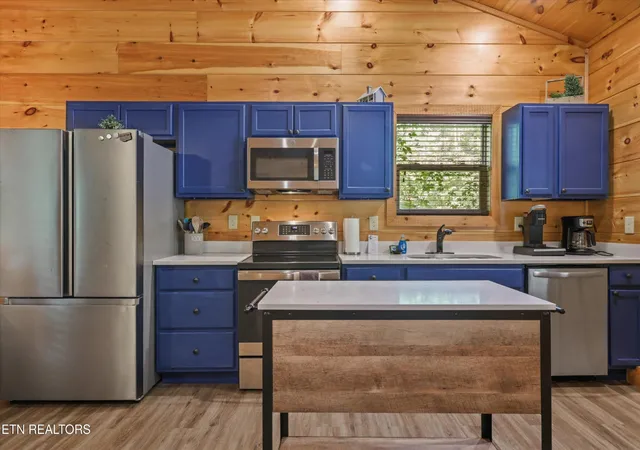 Photo 3 of Single family home for sale at 1613 Blf Ridge Rd, Sevierville, TN 37876 | MLS# 3513539 | Listing updated on 2026-10-07