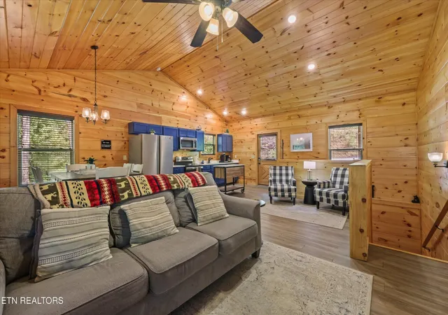 Photo 4 of Single family home for sale at 1613 Blf Ridge Rd, Sevierville, TN 37876 | MLS# 3513539 | Listing updated on 2026-10-07