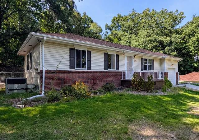 1st image of 1731 Jeanaga Trl, Chattanooga, TN 37406 | MLS# 3513572