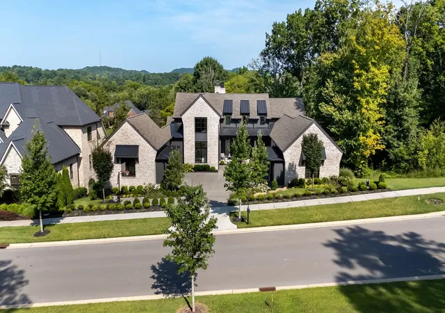Photo 3 of Mansion for sale at 8190 Heirloom Blvd, College Grove, TN 37046 | MLS# 3516194 | Listing updated on 2026-09-23