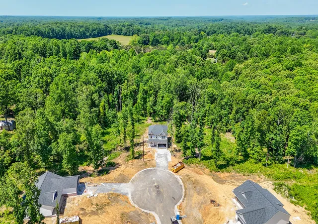 1st image of 216 Crepe Myrtle Dr, Dickson, TN 37055 | MLS# 3515031
