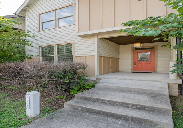 Photo 4 of Single family home for sale at 902 Cheatham Pl #A, Nashville, TN 37208 | MLS# 3513579 | Listing updated on 2026-08-20