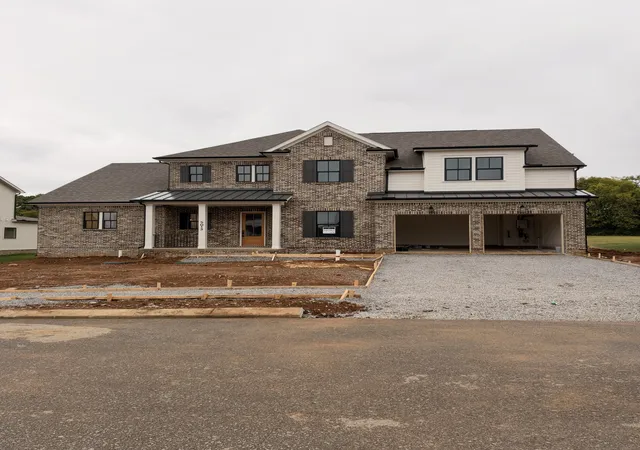 Photo 3 of Single family home for sale at 5013 Fairhaven Cir N, Thompsons Station, TN 37179 | MLS# 3513606 | Listing updated on 2026-10-11