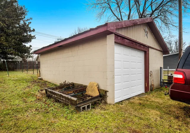 5th image of 2461 Old Greenbrier Pike, Greenbrier, TN 37073 | MLS# 3513593
