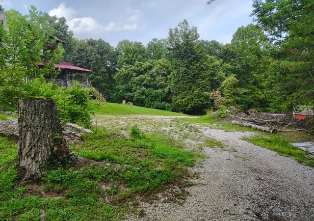 84th image of 2211 Shady Cove Rd, Caryville, TN 37714 | MLS# 3513624