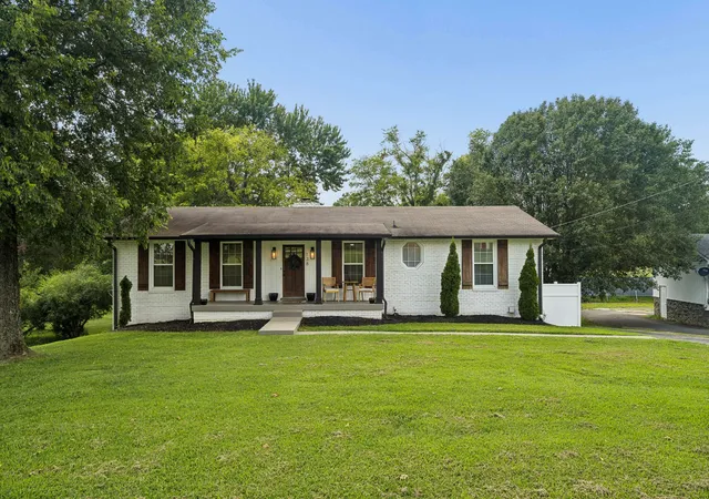 1st image of 138 East Dr, Hendersonville, TN 37075 | MLS# 3514403