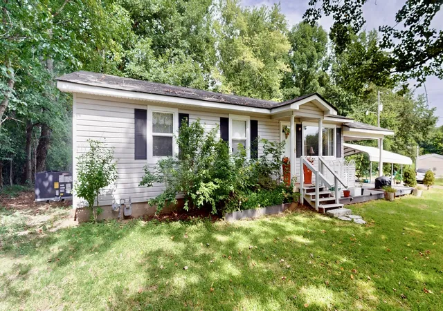 3rd image of 2405 Old Paris Murray Rd, Paris, TN 38242 | MLS# 3513840