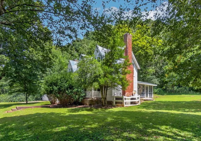 2nd image of 527 Ward Fork Rd, Whitleyville, TN 38588 | MLS# 3513703