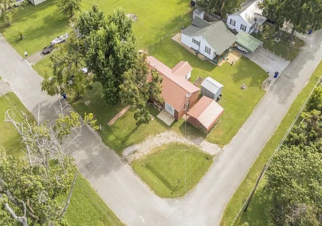 Photo 3 of Single family home for sale at 435 Belmont St, Savannah, TN 38372 | MLS# 3513699 | Listing updated on 2026-09-07