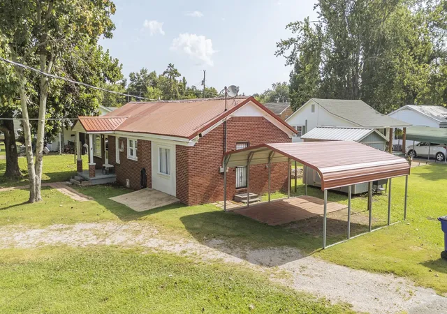 Photo 3 of Single family home for sale at 435 Belmont St, Savannah, TN 38372 | MLS# 3513699 | Listing updated on 2026-09-07