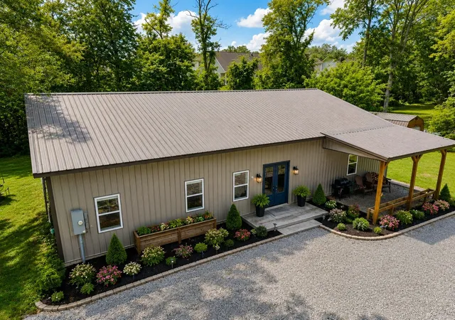 2nd image of 176 S Palmers Chapel Rd, White House, TN 37188 | MLS# 3513706