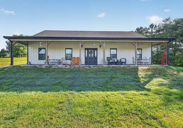3rd image of 142 Mount Vernon Rd, Bethpage, TN 37022 | MLS# 3513711