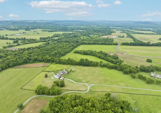 Photo 83 of Single family home for sale at 900 Hamilton Branch Ln, Franklin, TN 37064 | MLS# 3514462 | Listing updated on 2026-08-20