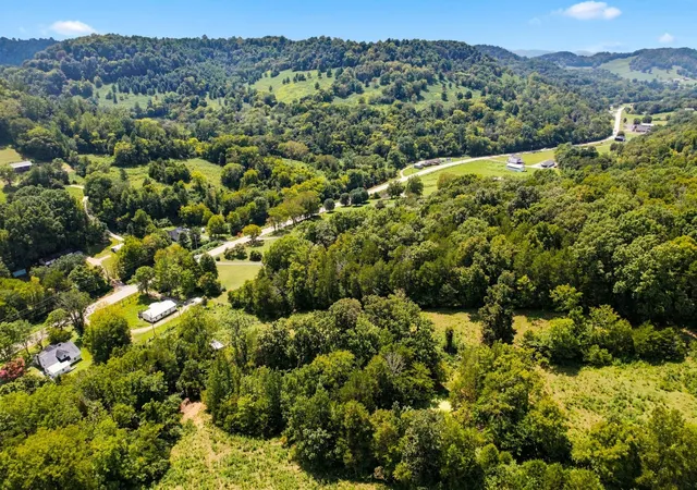 37th image of 673 Cookeville Hwy, Elmwood, TN 38560 | MLS# 3513854