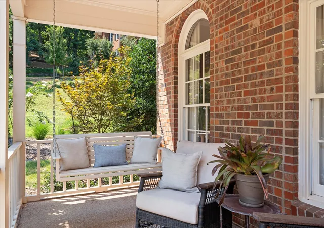 Photo 3 of Single family home for sale at 6104 Wendover Gln, Brentwood, TN 37027 | MLS# 3514109 | Listing updated on 2026-08-28