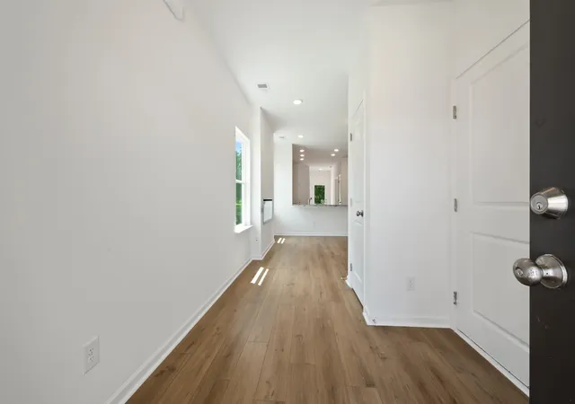 5th image of 331 Claude Cir, Clarksville, TN 37042 | MLS# 3513731