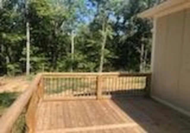 Photo 3 of Single family home for sale at 822 Conger St, Cumberland City, TN 37050 | MLS# 3514744 | Listing updated on 2026-10-20