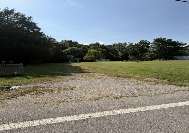 Photo 2 of Land for sale at 3670 Lake Rd, Woodlawn, TN 37191 | MLS# 3513814 | Listing updated on 2026-09-21