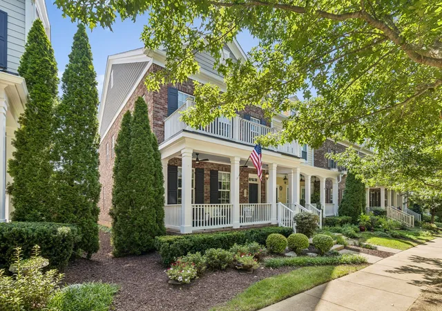 Photo 2 of Townhouse for sale at 522 Sydenham Dr, Franklin, TN 37064 | MLS# 3514525 | Listing updated on 2026-09-22