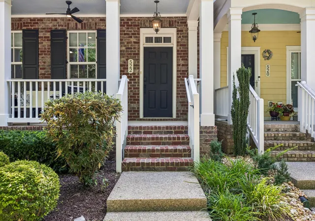 Photo 3 of Townhouse for sale at 522 Sydenham Dr, Franklin, TN 37064 | MLS# 3514525 | Listing updated on 2026-10-13