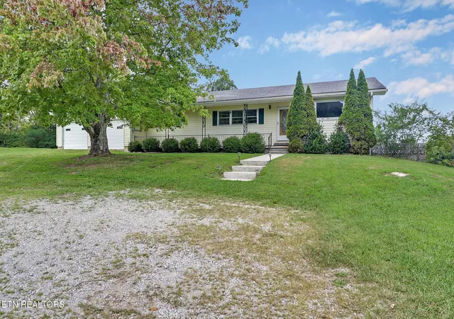 2nd image of 4357 Round Mountain Rd, Jamestown, TN 38556 | MLS# 3513790
