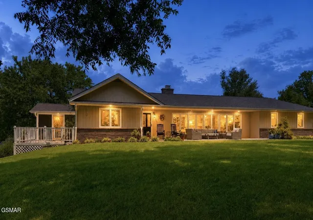 Photo 3 of Single family home for sale at 1230 Owens Ln, Dandridge, TN 37725 | MLS# 3591799 | Listing updated on 2026-09-23