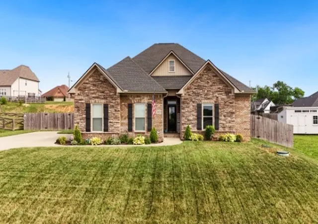 Photo 1 of Single family home for sale at 2608 Etna Dr, Chapel Hill, TN 37034 | MLS# 3513858 | Listing updated on 2026-09-25