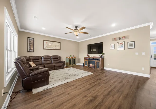 Photo 3 of Single family home for sale at 2608 Etna Dr, Chapel Hill, TN 37034 | MLS# 3513858 | Listing updated on 2026-09-25