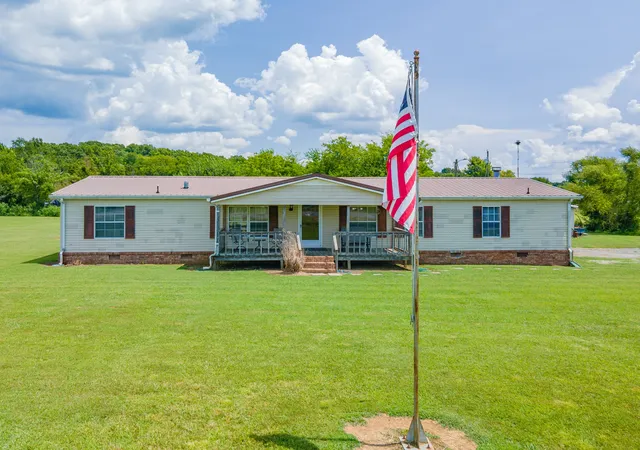 1st image of 781 Belfast Farmington Rd, Lewisburg, TN 37091 | MLS# 3514181