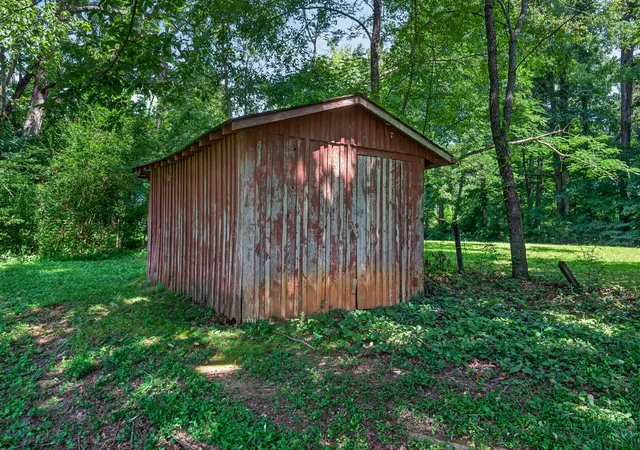 37th image of 110 Boyd Ave, Mc Minnville, TN 37110 | MLS# 3513853
