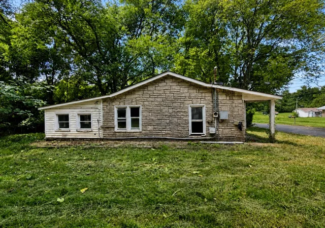2nd image of 920 Carpenter St, Clarksville, TN 37040 | MLS# 3515271