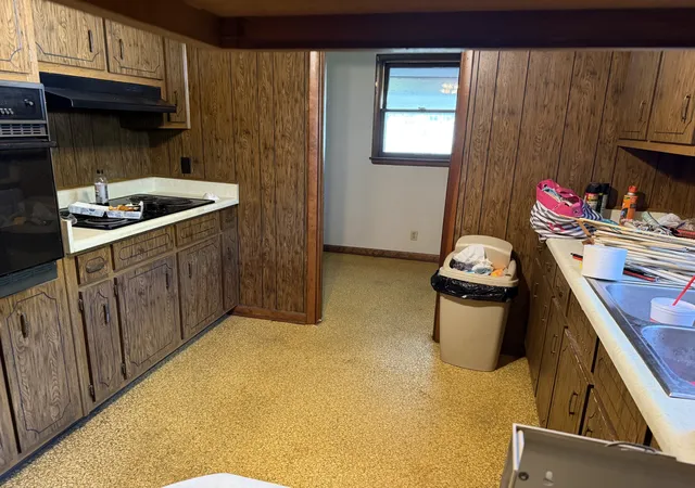 3rd image of 808 Third Ave, Lawrenceburg, TN 38464 | MLS# 3514618