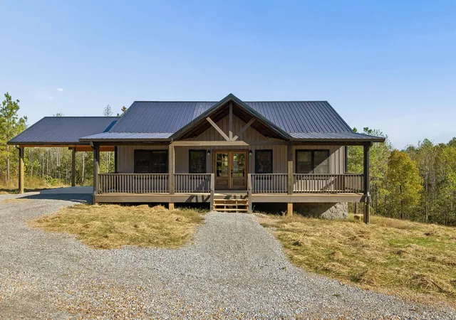 Photo 3 of Single family home for sale at 3385 Highway 231, Erin, TN 37061 | MLS# 3619834 | Listing updated on 2026-10-23