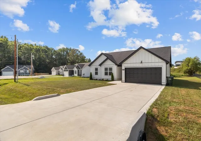 2nd image of 3008 Longview Court, Dickson, TN 37055 | MLS# 3514423