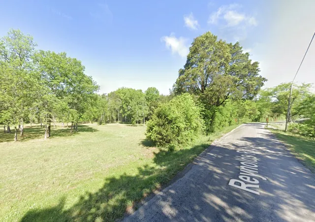 1st image of 0 Reynolds Rd, Columbia, TN 38401 | MLS# 3513880