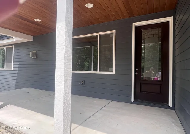 3rd image of 20 Rolling Green Court, Crossville, TN 38558 | MLS# 3513887