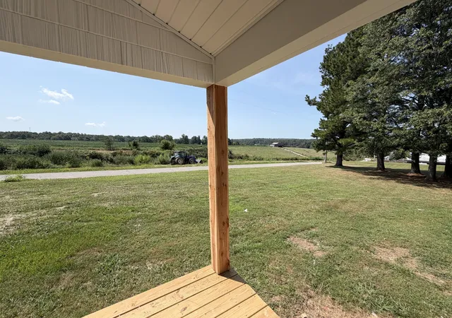 Photo 3 of Manufactured home for sale at 895 Harve Brown Rd, Bethpage, TN 37022 | MLS# 3515138 | Listing updated on 2026-09-28
