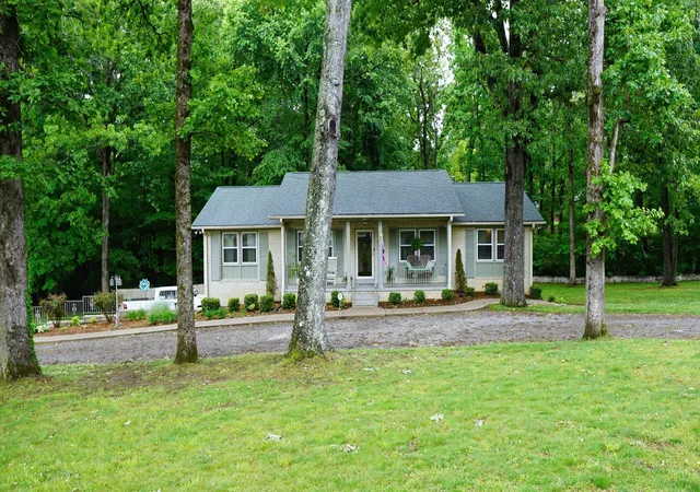 1st image of 100 Canary Dr, Dickson, TN 37055 | MLS# 3520686