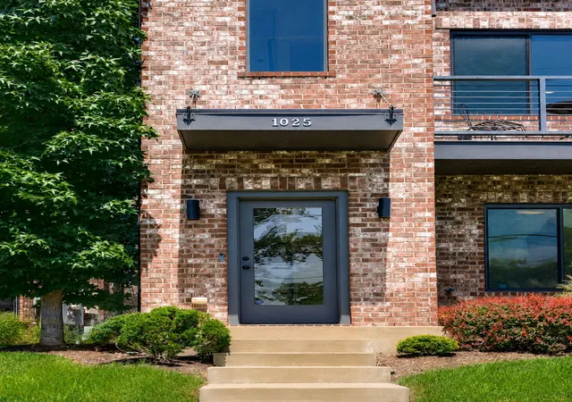Photo 3 of Townhouse for sale at 1025 Chester Ave, Nashville, TN 37206 | MLS# 3516455 | Listing updated on 2026-10-02