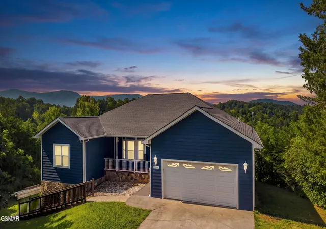 Photo 2 of Single family home for sale at 34263412 Caywood Rd, Dandridge, TN 37725 | MLS# 3514098 | Listing updated on 2026-09-20