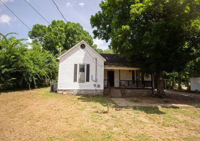 1st image of 605 Moody St, Shelbyville, TN 37160 | MLS# 3514422