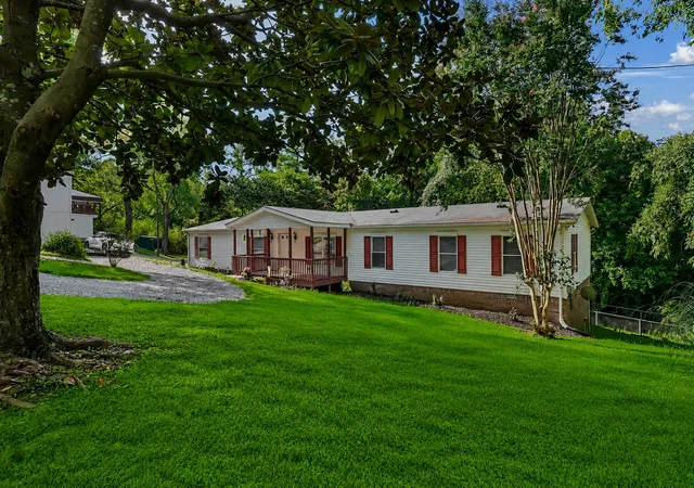 Photo 1 of Manufactured home for sale at 30 Barker St, Clarksville, TN 37040 | MLS# 3520901 | Listing updated on 2026-08-26