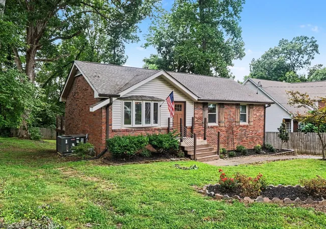 Photo 3 of Single family home for sale at 2433 Rychen Dr, Nashville, TN 37217 | MLS# 3516481 | Listing updated on 2026-08-29