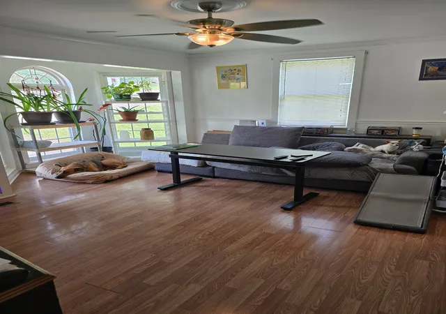 Photo 3 of Single family home for sale at 527 E Grigsby St, Pulaski, TN 38478 | MLS# 3514250 | Listing updated on 2026-10-03
