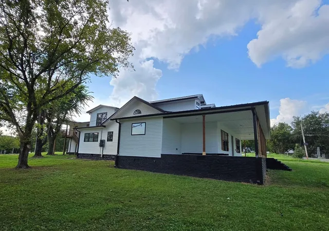 2nd image of 138 Shelbyville Hwy, Fayetteville, TN 37334 | MLS# 3514223