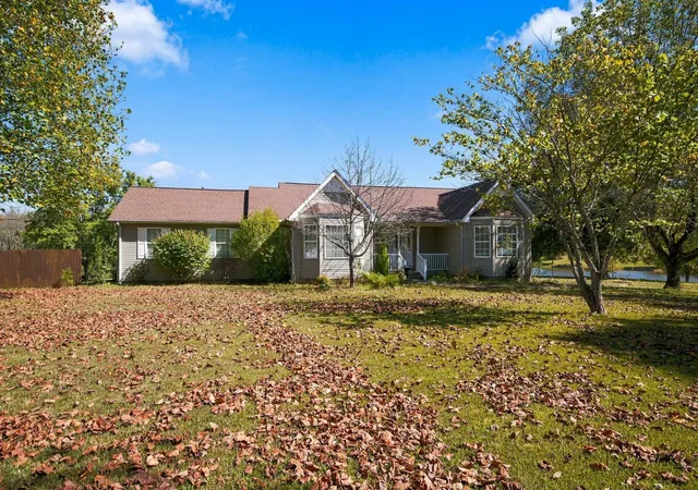 Photo 1 of Single family home for sale at 2288 Old Blacktop Rd, Mc Ewen, TN 37101 | MLS# 3611445 | Listing updated on 2026-10-23