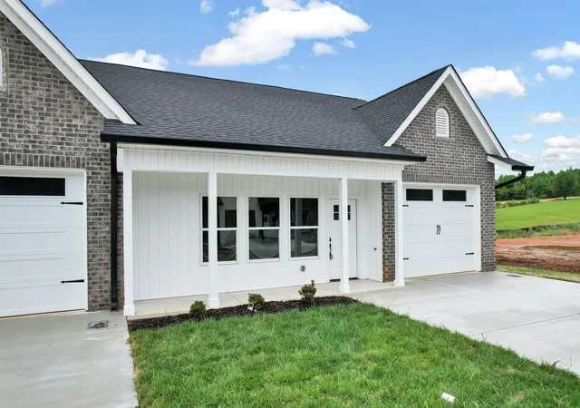 2nd image of 1080 Congress Parkway N #C, Athens, TN 37303 | MLS# 3514195